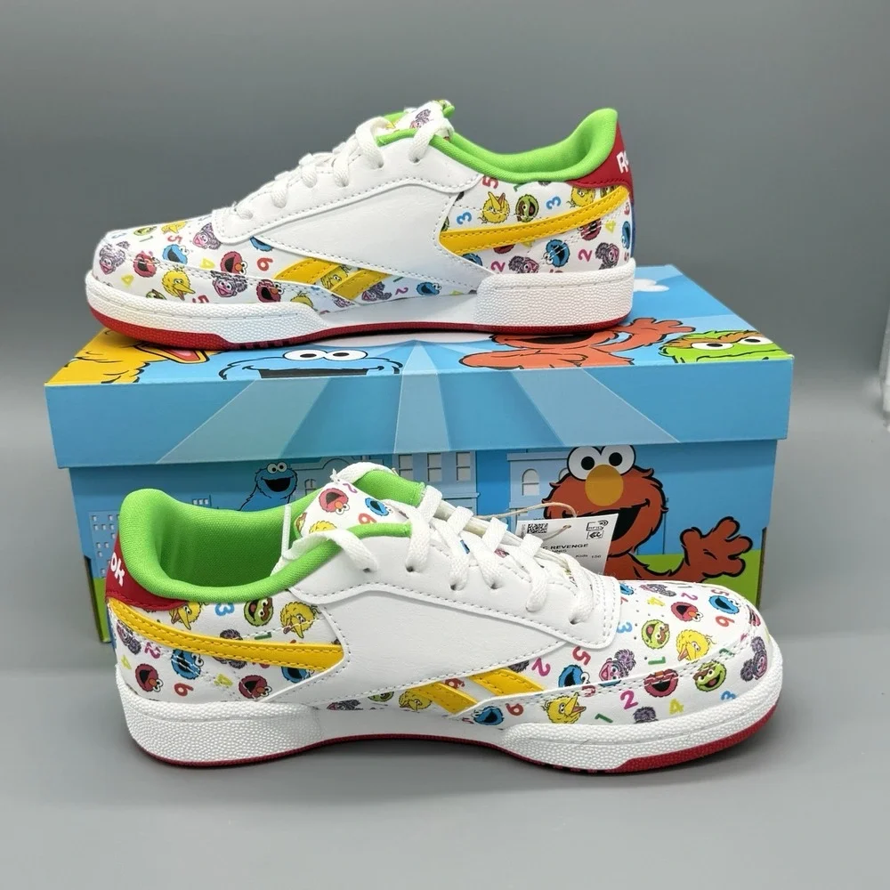 Reebok x Sesame Street Club C‎ Revenge Kids Size 3 White Green Limited Rare NIB